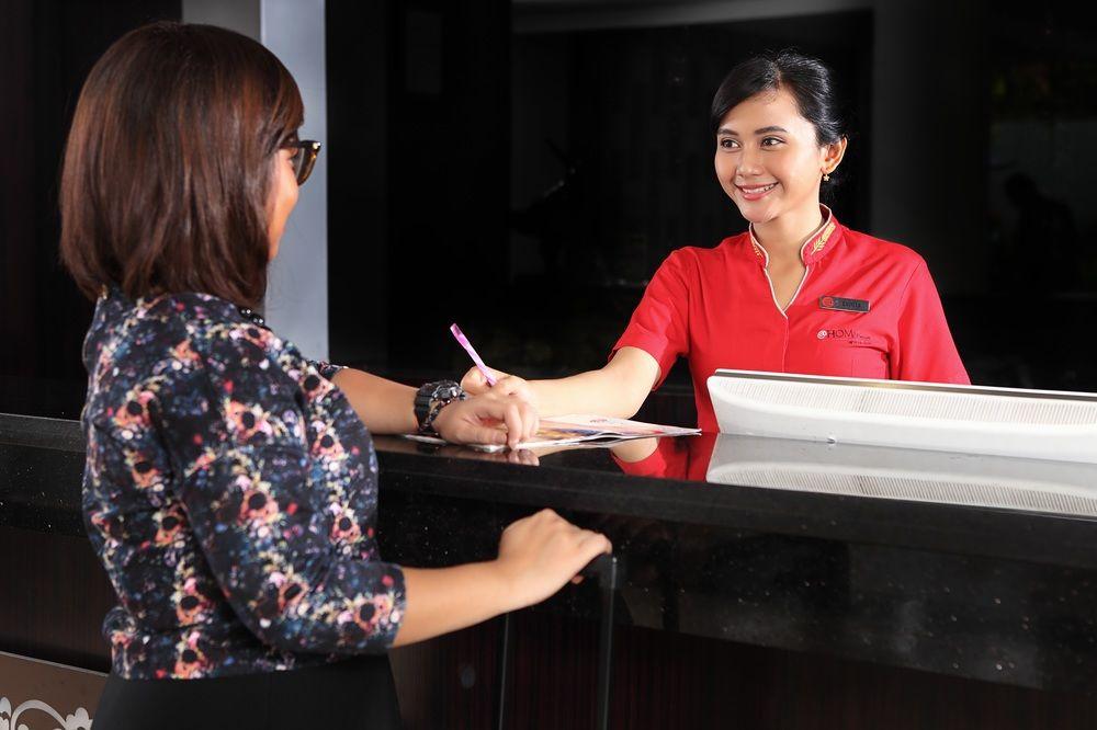 Luxury Malioboro Hotel Yogyakarta Exteriör bild