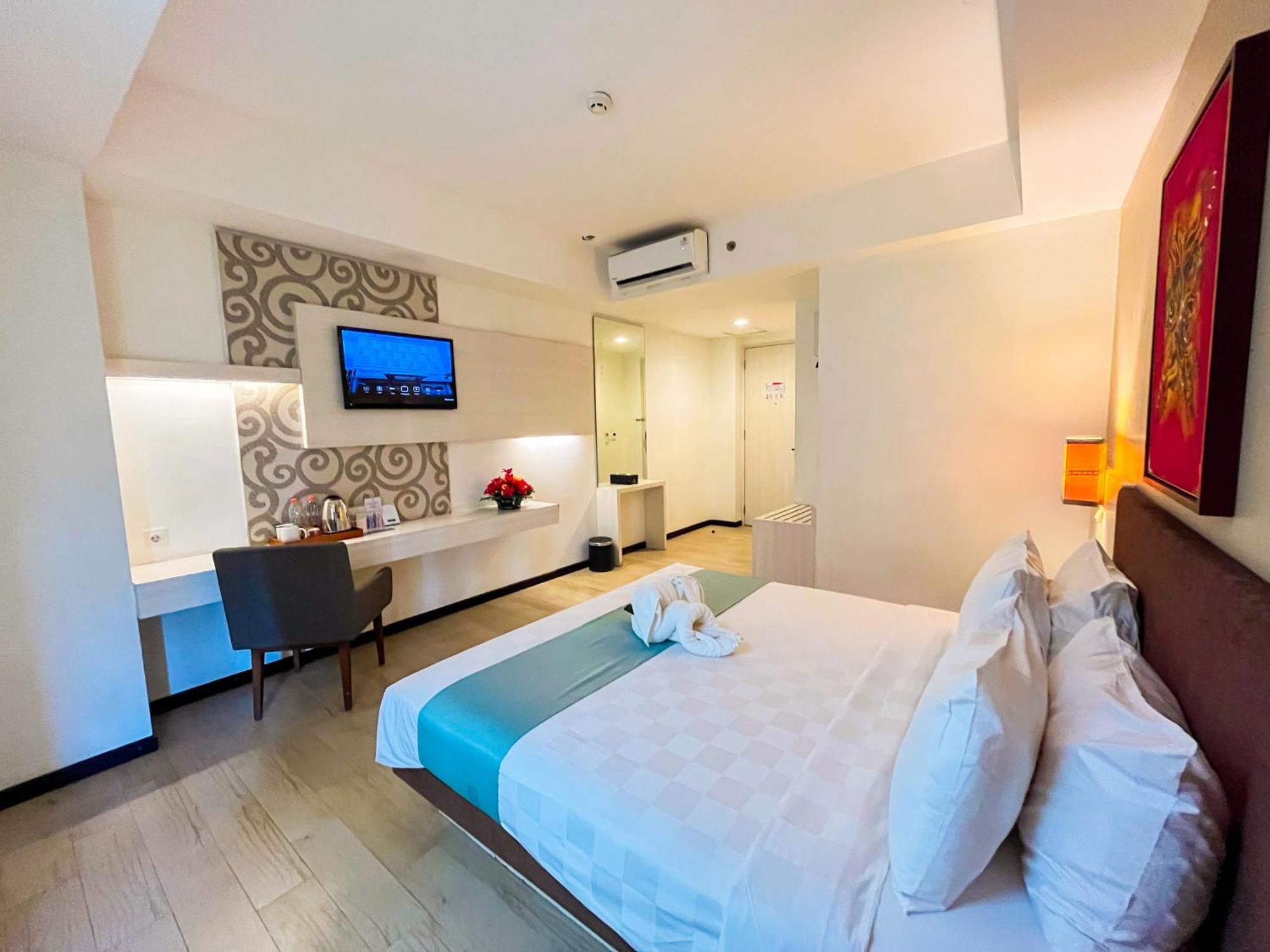 Luxury Malioboro Hotel Yogyakarta Exteriör bild