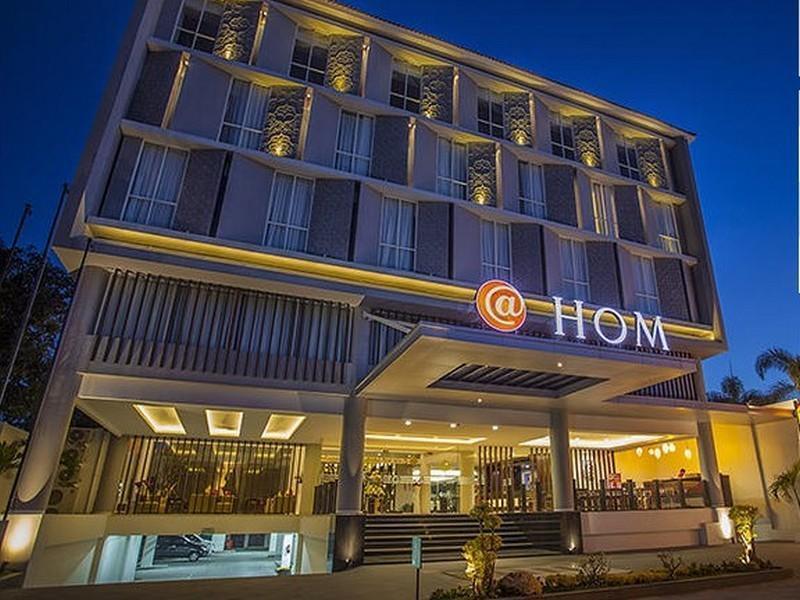 Luxury Malioboro Hotel Yogyakarta Exteriör bild