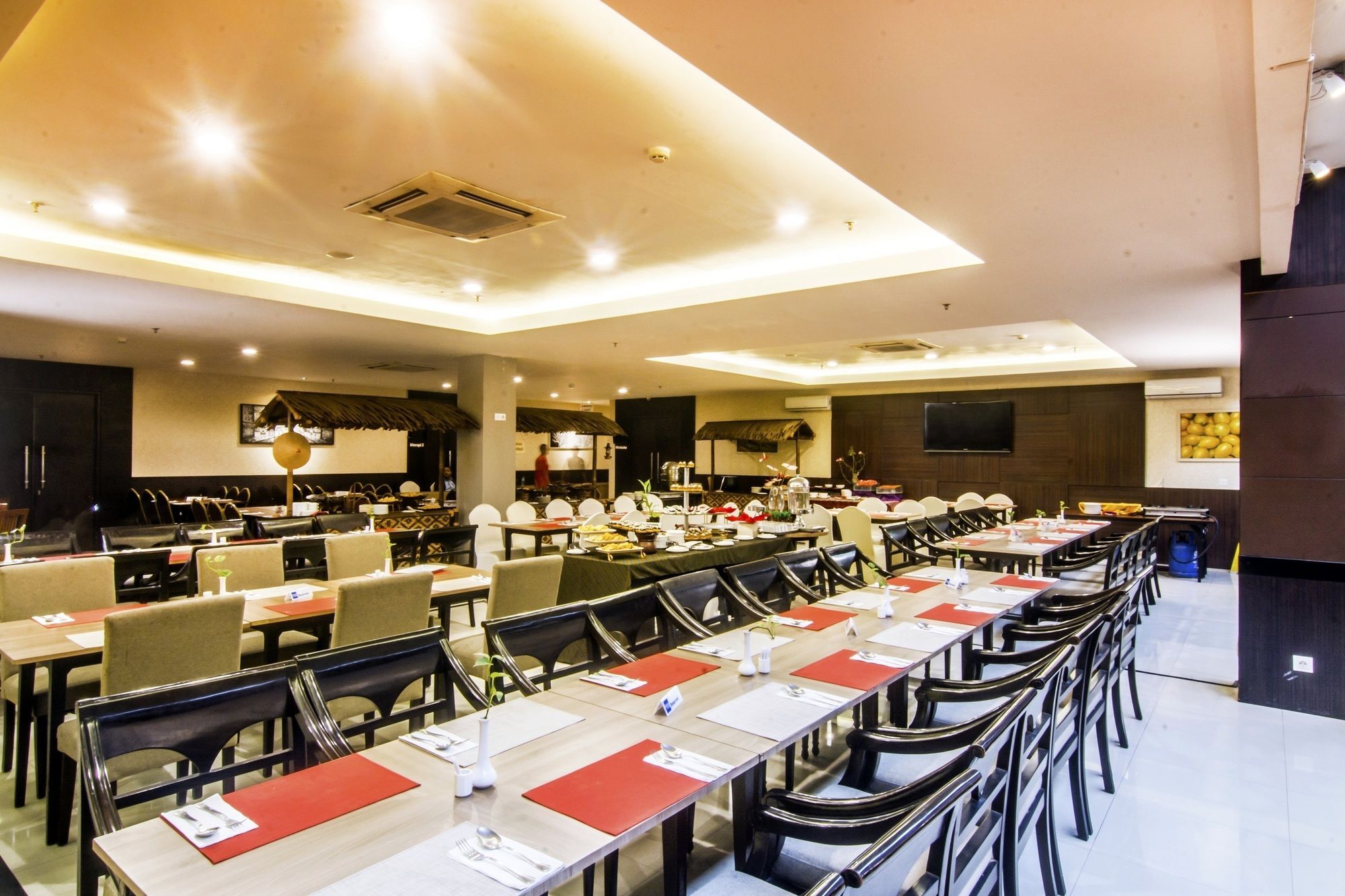 Luxury Malioboro Hotel Yogyakarta Exteriör bild
